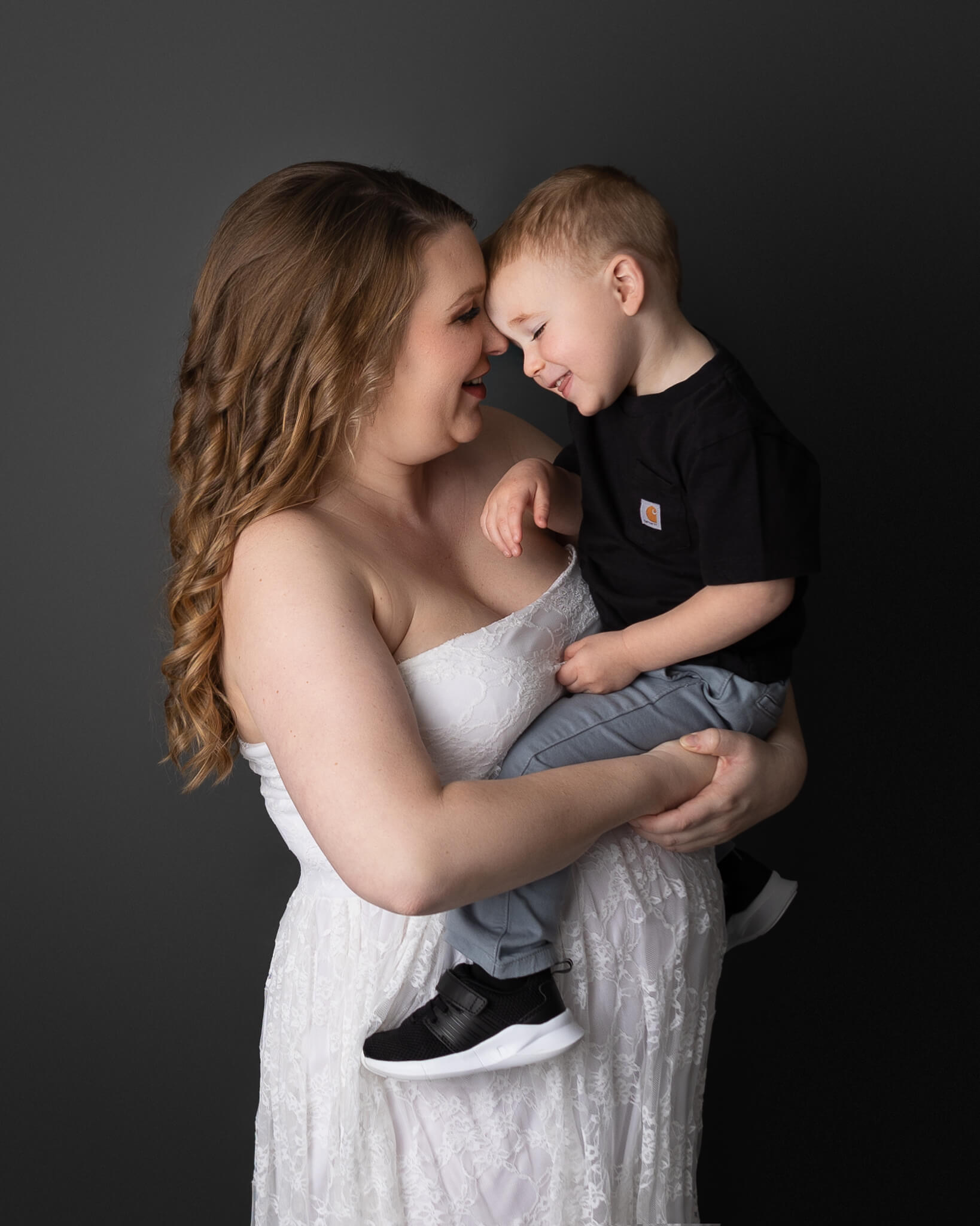 Birthing classes in Canton maternity photography near me