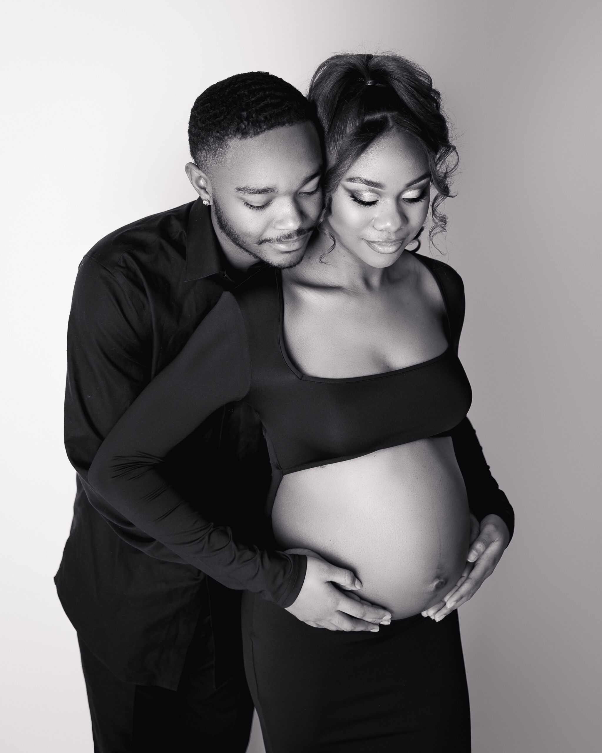 black and white pregnancy photos akron ohio