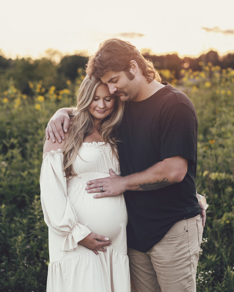 beautiful maternity portrait near akron ohio